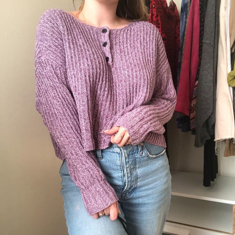 PERFECT cropped sweater for fall!
